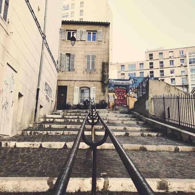 T2 De Charme Au Coeur Du Panier Marseille Exterior photo